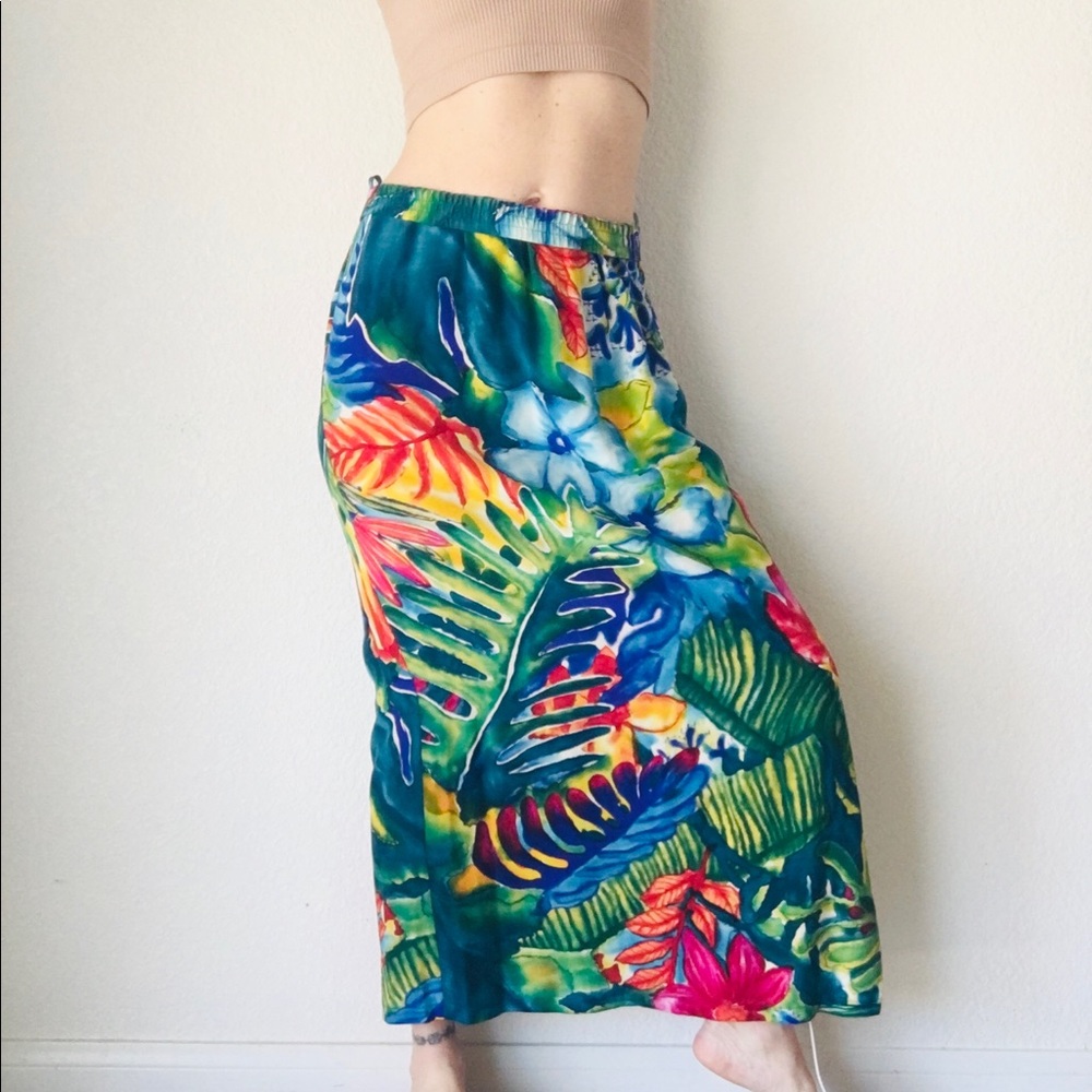 🌺VTG bright floral water color silk boho maxi skirt
